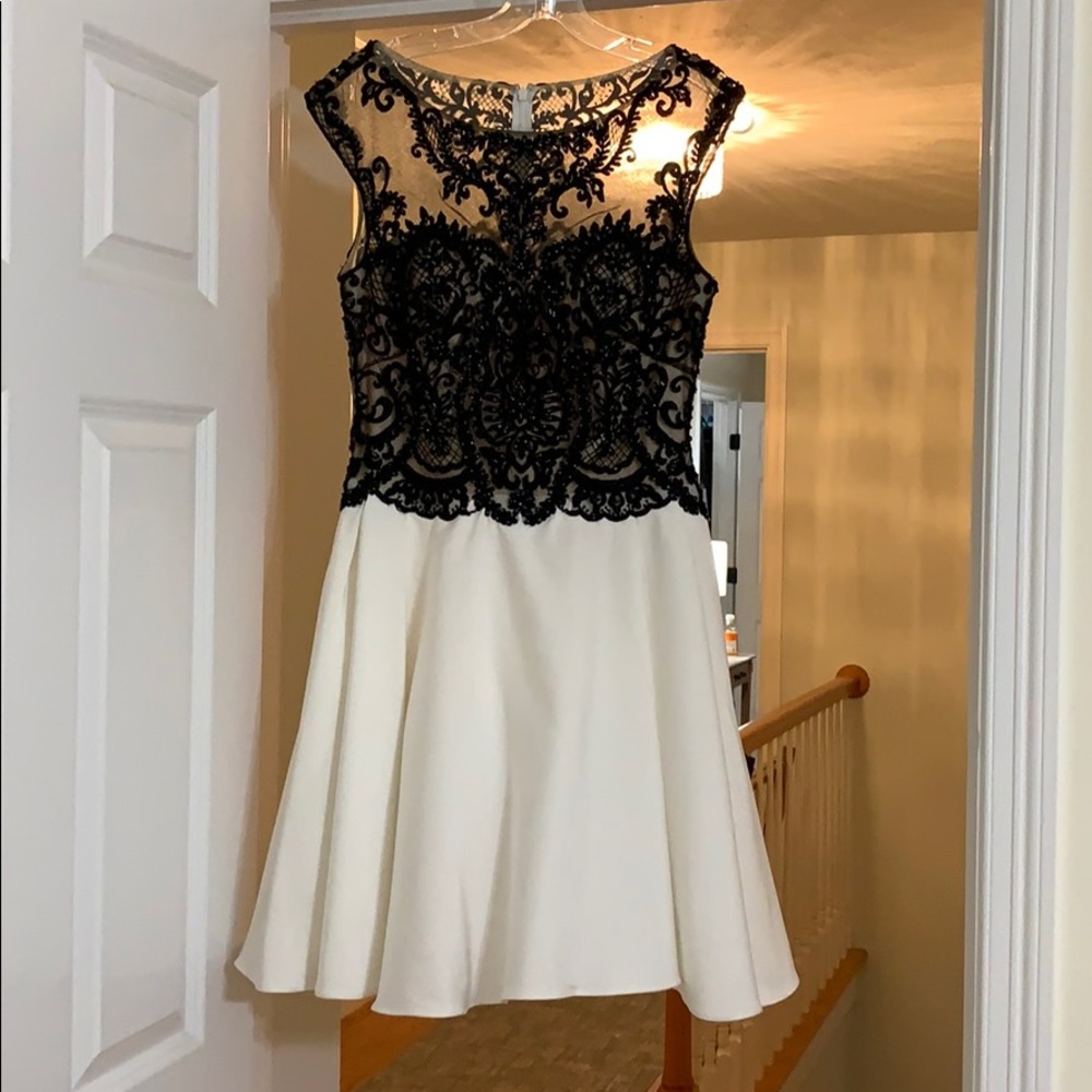 Ed Young Holiday Dress - Picture 2 of 6